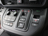 【電子制御パーキング+ブレーキホールド】便利なスイッチ式のサイドブレーキ!停車中にブレーキペダルを踏み続けなくても自動的にブレーキを保持する機能も搭載♪