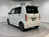ご納車までの期間ですが、県内のお客様は2、3週間、県外のお客様は3、4週間ほどでご納車が可能となります。但し、お支払いや書類の状況によっては多少の前後もありますので、その際には何卒ご了承下さい。