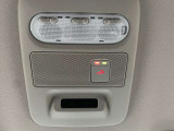 SOSコールスイッチです。NissanConnectにご加入していただくとご利用いただけます。