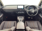 ★いつでも気持ちよく運転できて、使い勝手のいい収納や体をケアするシート、細部にまでこだわったインテリア♪