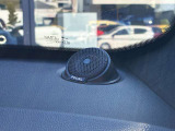 フランスを代表するハイエンドブランドFOCAL社サウンドシステム。4スピカー+サブウーファから臨場感あふれるクリアで高精度なリスニング体験が出来ます。