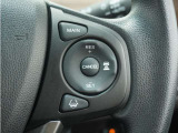 ◆アダプティブクルーズコントロール◆予め設定した車速内でクルマが自動的に加減速。前走車との適切な車間距離を維持しながら追従走行します。【LKAS】車線維持支援システムでステアリング操作を支援。