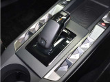■8速AT(パドル式マニュアルモード付き) ■ドライブモード(SPORT、NORMAL、ECO)