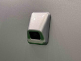 ナビゲーションを装着することでバックするとき後方の安全確認ができるバックカメラが付いてます