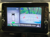 【アラウンドビューモニター】専用のカメラにより、上から見下ろしたような視点で360度クルマの周囲を確認することができます☆死角部分も確認しやすく、狭い場所での切り返しや駐車もスムーズに行えます。
