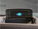 MINIのメーターパネルは円をコンセプトにデザインされております。おしゃれで愛嬌のあるMINI独自のデザインに惹かれる方は数多くいらっしゃいます。