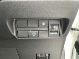 運転席回りのスイッチ類です。