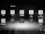 USBタイプタイプC・HDMI接続が可能です。Apple CarPlayやAndroid Auto連携機能もあります ♪