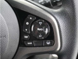 ◆アダプティブクルーズコントロール◆予め設定した車速内でクルマが自動的に加減速。前走車との適切な車間距離を維持しながら追従走行します。【LKAS】車線維持支援システムでステアリング操作を支援。