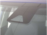 TOYOTA SAFETY SENSEは道路状況、車両状態、天候状態及びドライバーの操作状況などによっては、作動しない場所があります。あくまで運転補助機能です。