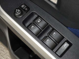 電動格納式ドアミラー・パワーウインドウを装備しています。