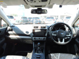 安心してお車をお選びできるよう、お車の内外装状態を、品質評価を専門に行う第三者機関が発行しております【車両品質評価書】で品質と状態をご確認いただけます。