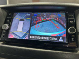 【バックカメラ】運転席から画面上で安全確認ができます。駐車が苦手な方にもオススメな便利機能です。