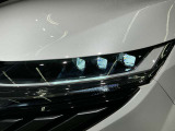 夜間運転の安全をサポート!視界がクリアになるLEDヘッドライトです。