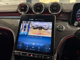 バックカメラにより駐車時の後方確認も楽にできます。