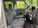 運転席シート廻りは使用感も少なく、良好な状態となっています。丁寧に使われていたことがよくわかりますね。