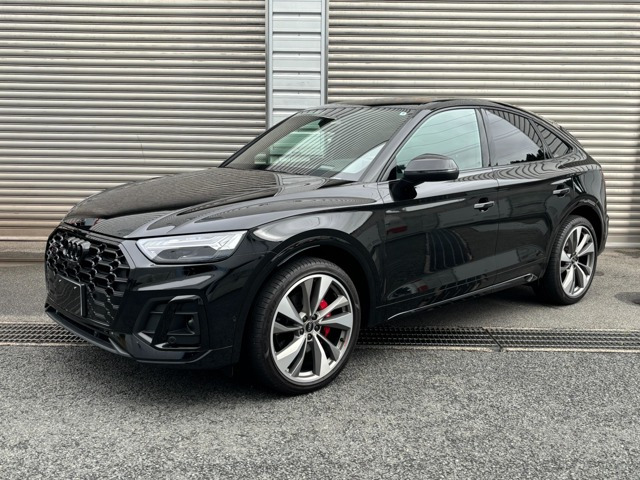 SQ5スポーツバック 3.0 4WD