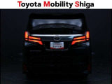 リヤのコンビネーションランプは後続車からも確認しやすいデザインです。