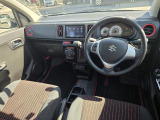 シンプルなデザインで運転に集中できます!