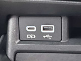 接続、充電可能なUSB・Type-C端子付き!