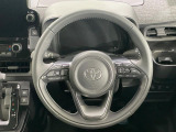 【純正革巻きステアリング】上質な革を使用することで、手にしっかり馴染みとても運転しやすいハンドルです♪