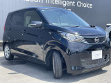 スタイリッシュなブラックのボディカラー♪目立つキズの無いキレイな当社の元試乗車♪