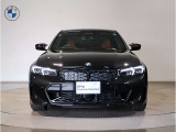 【キドニーグリル】BMWは約90年もの間、ほぼ全ての車両にひと目でBMWだと分かるこの特徴的なフロントグリルが備えられ、デザイン・アイコンとして親しまれてきました。