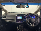 開放的な運転席周りとなっております♪