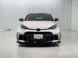 GRヤリスは、トヨタのモータースポーツ部門「TOYOTA GAZOO Racing(TGR)」によって開発されたスポーツカーです。