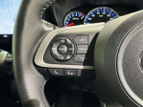 ステアリングスイッチ装備!運転しながら手元でオーディオの操作などができます。