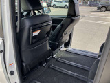 車両検査証明書付きです!だれでも中古車の状態がすぐにわかるよう、車のプロが客観的にチェック。車両の状態やわずかなキズも正確にお伝えします。