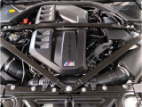 【ご納車前点検】BMW認定中古車は100項目の箇所を徹底的にチェック致します。機械的な箇所や電気系、コンピューターなどをご納車前に点検し、交換基準に達した部品は全て新品に修理返品した後にご納車致します。