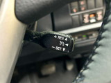 高速道路で便利な【クルーズコントロール】も装着済み。アクセルを離しても一定速度で走行ができる装備です。加速減速もスイッチ操作でOKです。