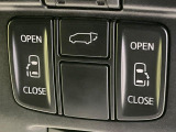 【パワーバックドア】スマートキーや運転席のボタンを押すだけでリアゲートが自動で開閉します!荷物を持っている時や、高い位置にあるバックドアを閉める際に便利な機能です♪
