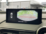 後方確認がしやすく、狭い道や駐車時も安心です。ガイドライン表示で、より安全な運転をサポートします。映像も鮮明で、状況を的確に把握できます。