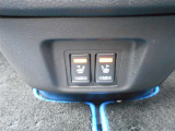 運転席&助手席にはシートヒーター備わってます(^^♪
