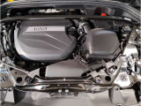 【ご納車前点検】BMW認定中古車は100項目の箇所を徹底的にチェック致します。機械的な箇所や電気系、コンピューターなどをご納車前に点検し、交換基準に達した部品は全て新品に修理返品した後にご納車致します。