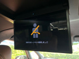 【フリップダウンモニター】大画面モニターで後席でもエンタメをお楽しみいただけます。小さなお子様にも大人気の装備です♪
