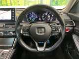 【純正革巻きステアリング】上質な革を使用することで、手にしっかり馴染みとても運転しやすいハンドルです♪