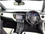 オシャレなインテリアで運転する気分も盛り上がりますよね^^