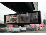 スマートルームミラーで後方確認もしやすく、駐車時なども全方位モニターもしくはバックカメラが連動しますので駐車も安心です。