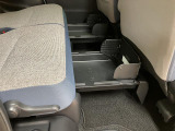 床面に置きたくないお荷物はこの「置きラクボックス」へどうぞ♪