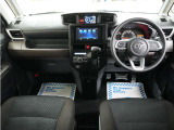 運転にかかわる様々な操作を安全に行えるように視点移動が少なく、操作性に配慮されたスイッチ類が凝縮されたコクピットです。