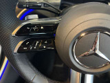 納車前整備はメーカー規定に基づき併設工場で入念に行います。メルセデス・ベンツ指定のツールと技術を用い、メーカーの研修を受けたメカニックがお客様のお車を整備いたします。神奈川運輸支局指定整備工場です。
