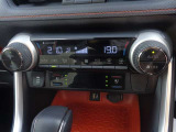 オートエアコン運転席・助手席シートクーラー/ヒーター付