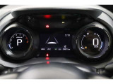 マルチインフォメーションディスプレイ付きのメーターです!エコ運転へ導く多彩な情報を表示してくれます。