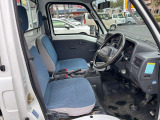 座り心地が良いシートなので長時間の運転でも快適にお過ごしいただけます。