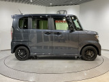 弊社は車両販売価格に、整備代金が含まれております。納車時までにホンダの整備士がしっかりと点検整備をさせていただいておりますので、安心してお買い求めいただけます。