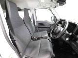 ゆったり室内で運転もしやすいです♪使い勝手の良いです