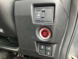 片側電動スライドドア付きです